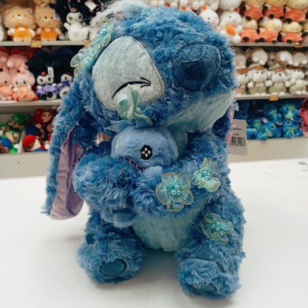 Stitch c/bebe 36cm